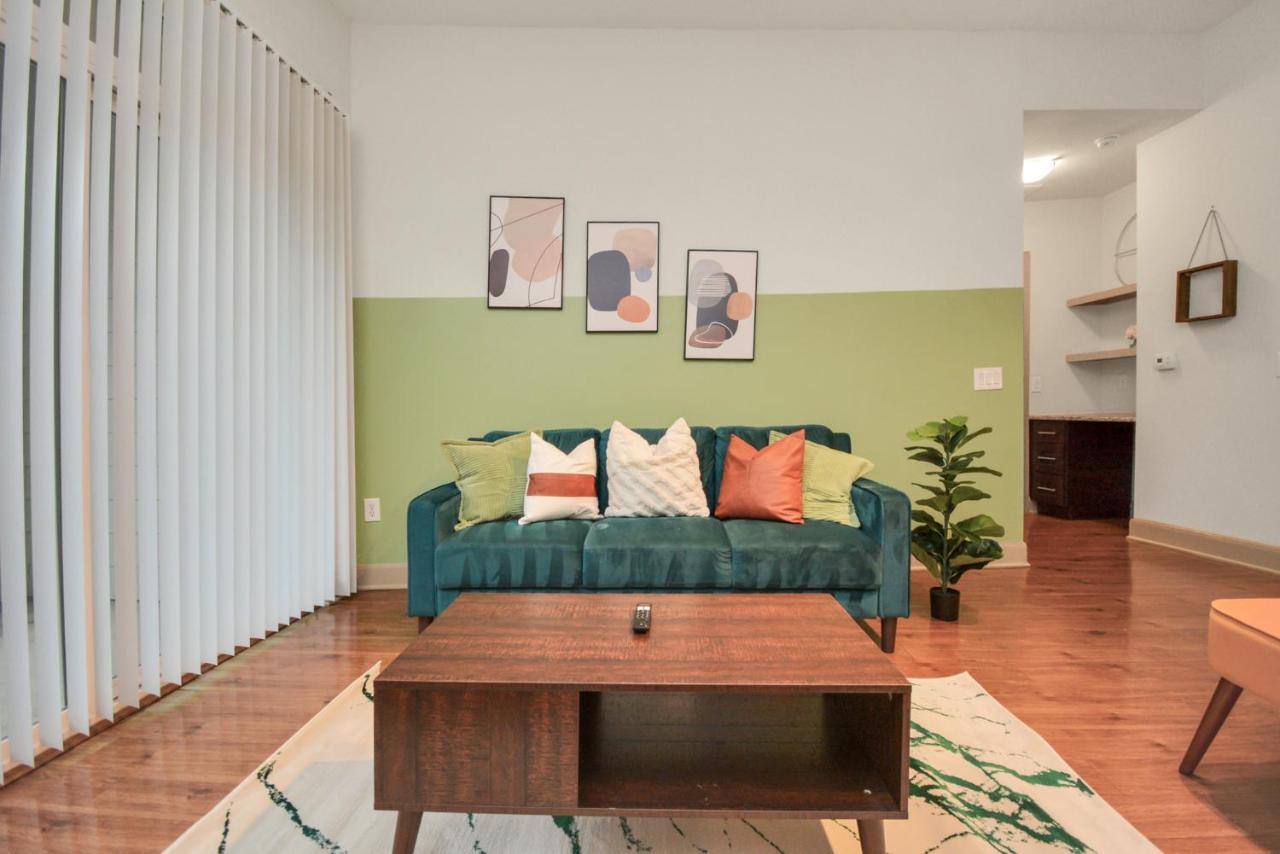 Beautiful Unit Near Med Center W/ Shopping Center Lägenhet Houston Exteriör bild